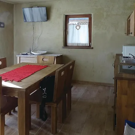 2 Bedroom Gorgeous In *